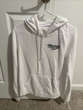 Abercrombie & Fitch White Pullover Hoodie with Navy Logo